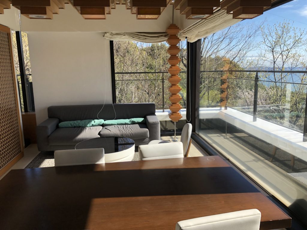 ザ・ベイフォレスト小田原 by ヒルトン・クラブのリビングダイニング