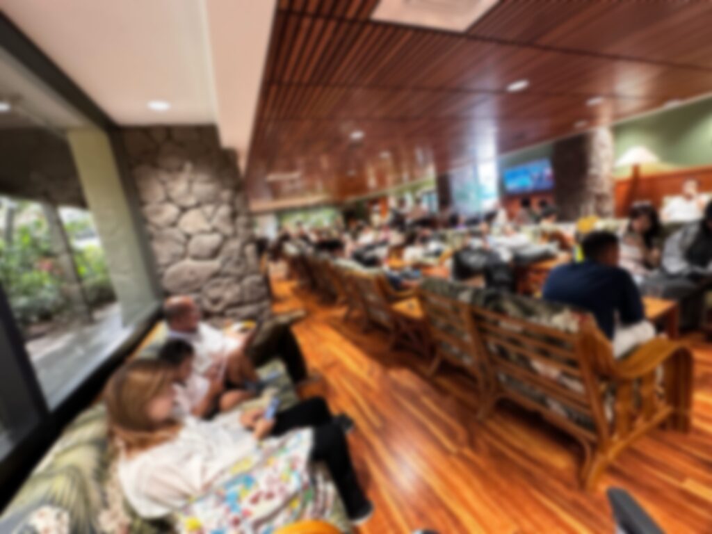 IASSハワイラウンジの中の様子